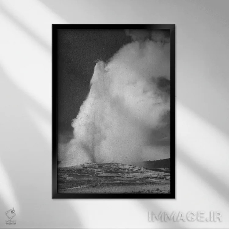 تابلو Yellowstone National Park,چشمه آبگرم اولد فِیثفول، پارک ملی یلواستون اثر انسل آدامز (عکاس طبیعت آمریکایی) - نمای قابدار مشکی
