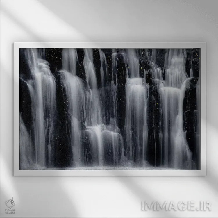 تابلو درخشان اثر آندریاس آجازی - نمای قابدار سفید