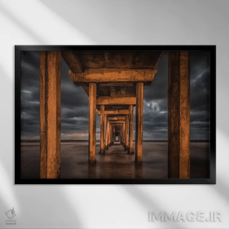 تابلو پایانناپذیر اثر آندریاس آجازی - نمای قابدار مشکی