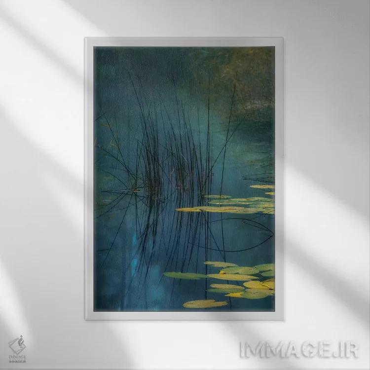 تابلو آکوا (رنگ آبی سبز) اثر آندریاس آجازی - نمای قابدار سفید