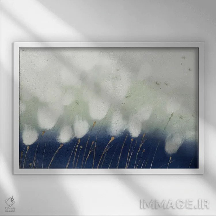 تابلو گلهای آبی نرم اثر آریا کِی - نمای قابدار سفید