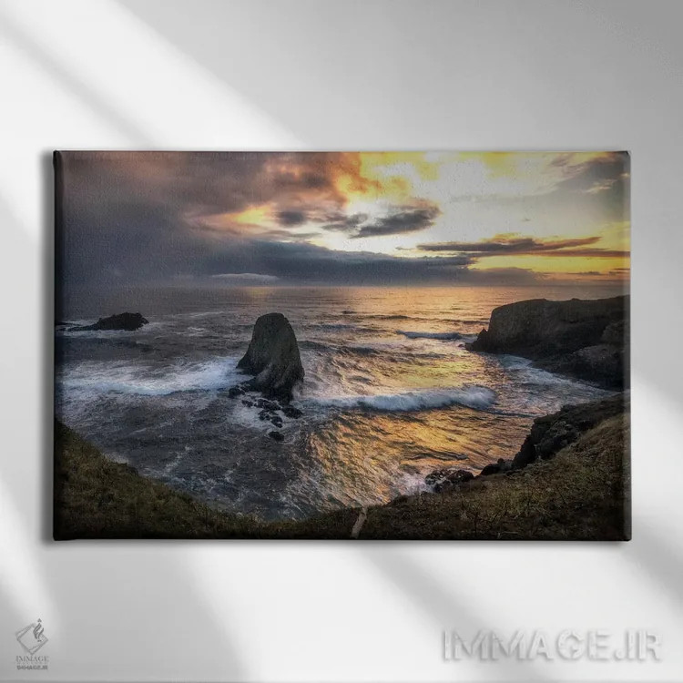 تابلو خلیج آرام اقیانوس آرام اثر اندی اموس - نمای روبهرو روی دیوار