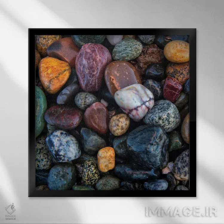 تابلو صخرههای اقیانوس II اثر اندی اموس - نمای قابدار مشکی