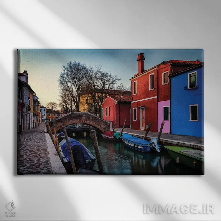 تابلو بورانو (جزیرهای در ایتالیا) اثر اندی اموس - نمای روبهرو روی دیوار