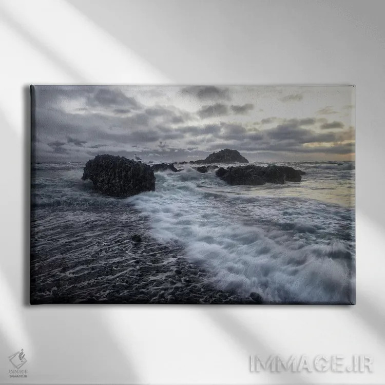 تابلو مد بالا اثر اندی اموس - نمای روبهرو روی دیوار