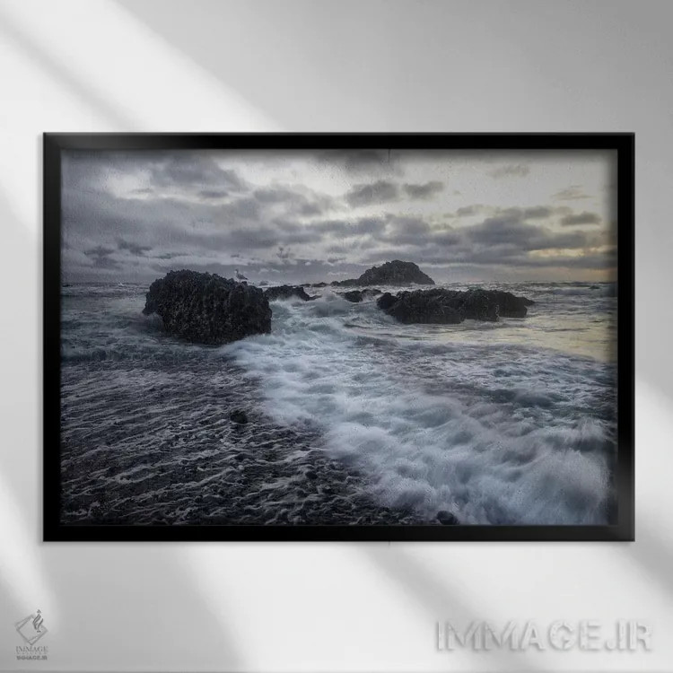 تابلو مد بالا اثر اندی اموس - نمای قابدار مشکی