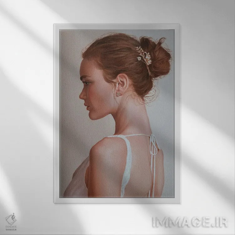 تابلو دختر با سنجاق سر اثر آرتور آنوخین - نمای قابدار سفید