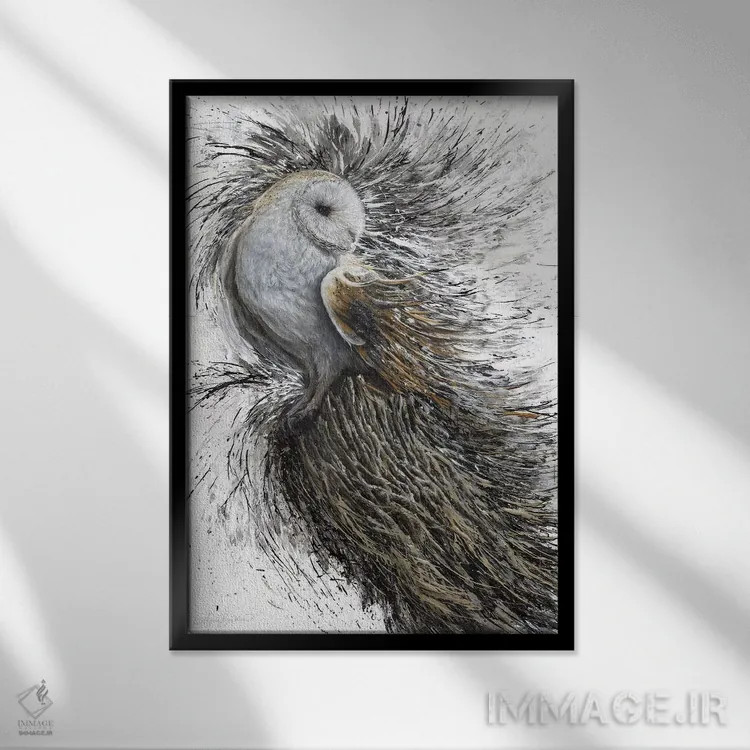 تابلو نشسته (بر لبه) اثر آنجلا بادن - نمای قابدار مشکی