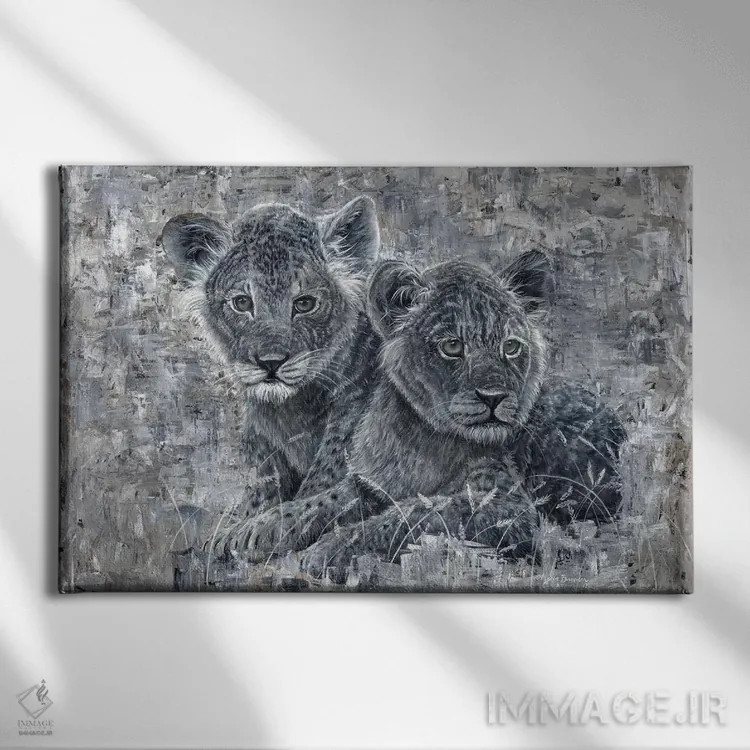 تابلو قدرت توله شیرهای گله اثر آنجلا بادن - نمای روبهرو روی دیوار