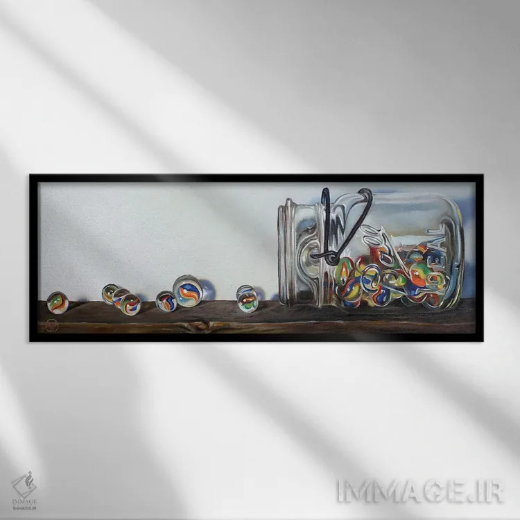 تابلو شیشهٔ مربا با تیلهها اثر ابرا جانسون - نمای قابدار مشکی