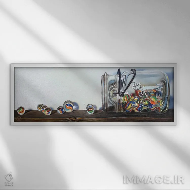 تابلو شیشهٔ مربا با تیلهها اثر ابرا جانسون - نمای قابدار سفید