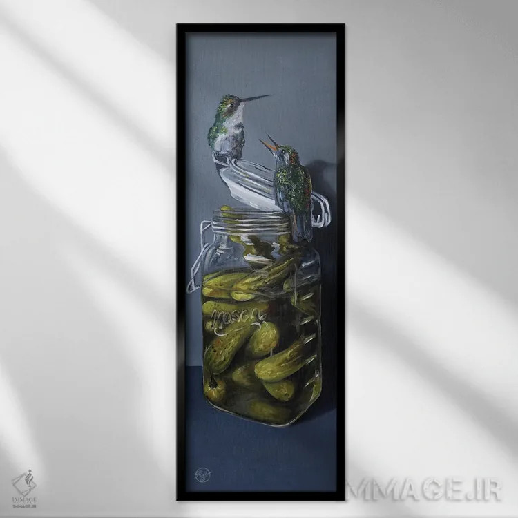 تابلو زنبور، مرغ مگسخوار و خیارشور اثر ابرا جانسون - نمای قابدار مشکی