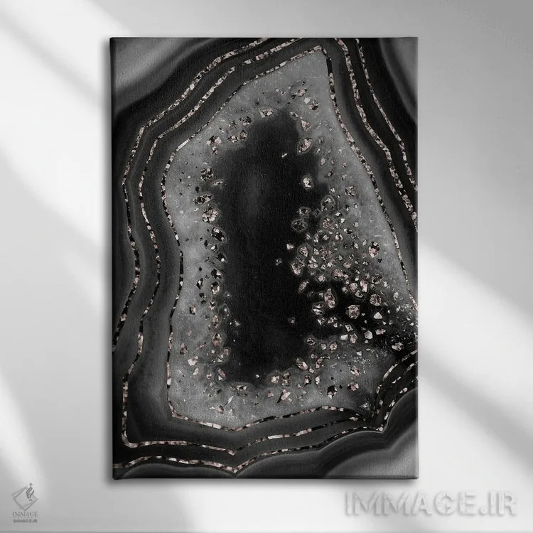 تابلو عقیق با درخشش رزگلد در شب پرزرقوبرق I اثر هنر آنیتا و بلا - نمای روبهرو روی دیوار