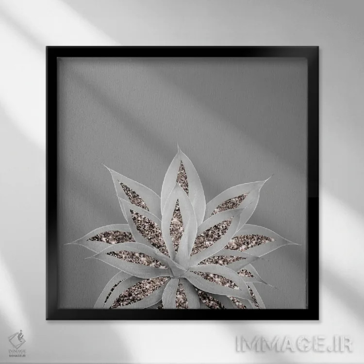 تابلو آگاو خاکستری I با درخشش رزگلد اثر هنر آنیتا و بلا - نمای قابدار مشکی