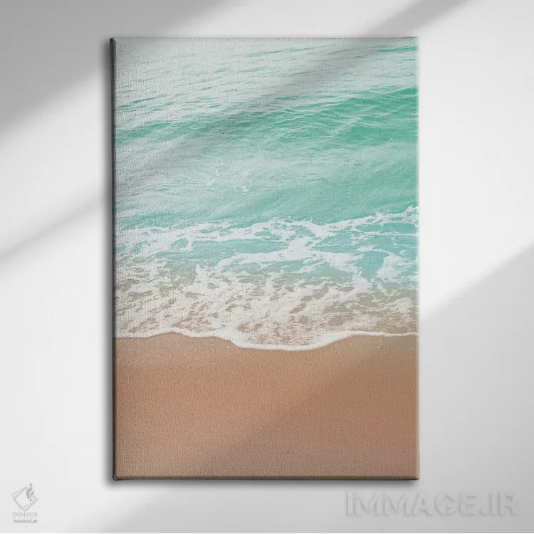 تابلو رویای زیبایی اقیانوس بژ و زمردی ملایم I اثر هنر آنیتا و بلا - نمای روبهرو روی دیوار