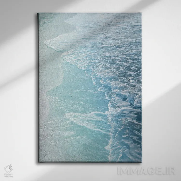 تابلو رویای امواج اقیانوس II با فیروزهای ملایم اثر هنر آنیتا و بلا - نمای روبهرو روی دیوار