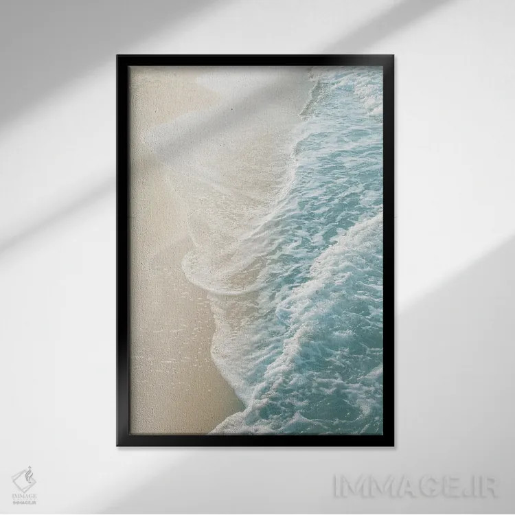 تابلو رویای امواج اقیانوس I با سبزآبی و طلایی ملایم اثر هنر آنیتا و بلا - نمای قابدار مشکی