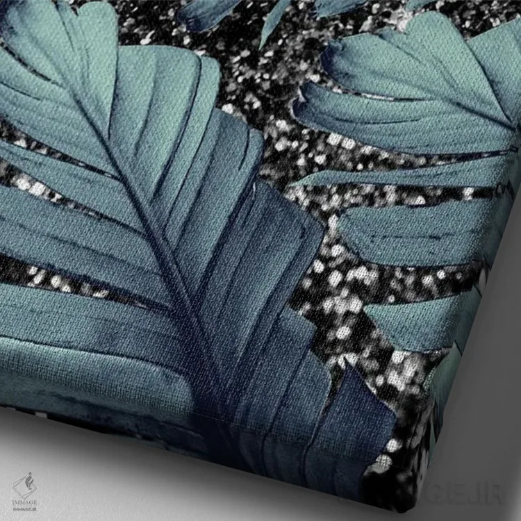 تابلو برگ موز I با درخشش براق اثر هنر آنیتا و بلا - نمای نزدیک بافت بوم