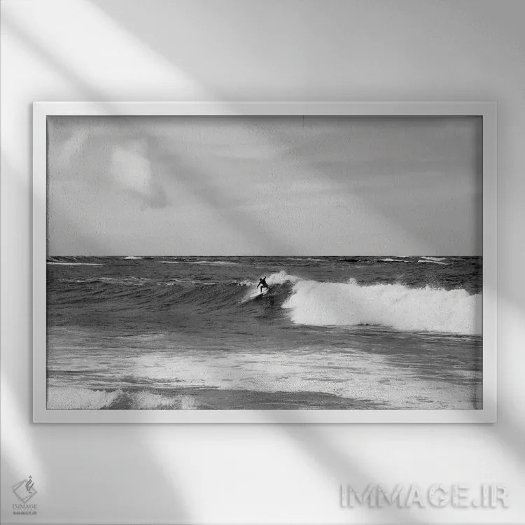 تابلو موجسوار بر موج II اثر هنر آنیتا و بلا - نمای قابدار سفید