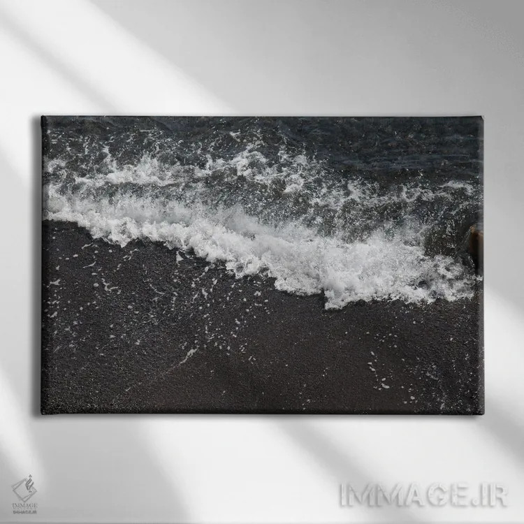 تابلو امواج رویایی اقیانوس سانتورینی III اثر هنر آنیتا و بلا - نمای روبهرو روی دیوار
