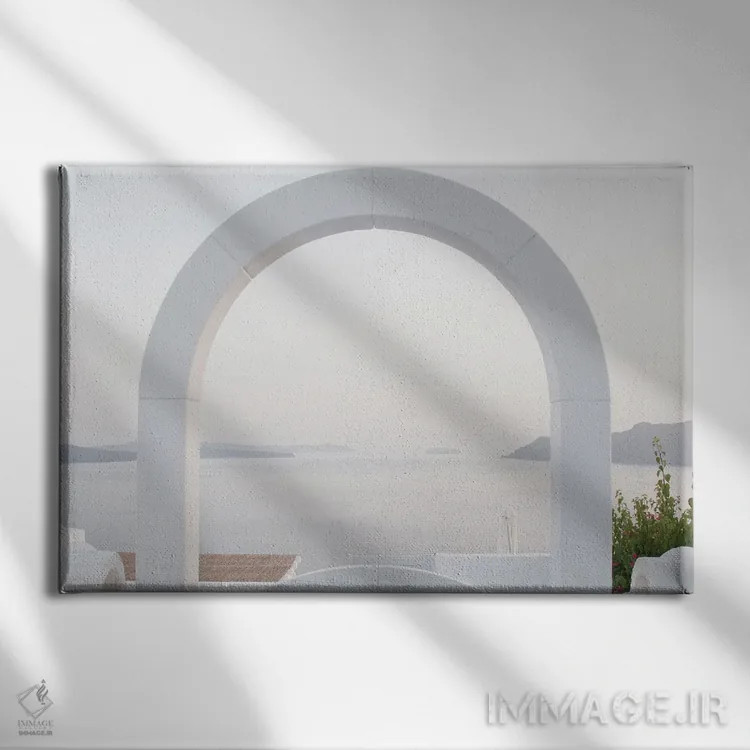 تابلو دروازهٔ اویای سانتورینی V (محلهای در سانتورینی) اثر هنر آنیتا و بلا - نمای روبهرو روی دیوار