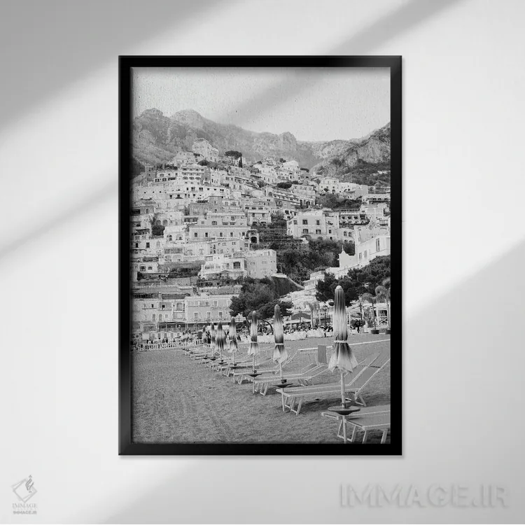 تابلو رویای چترهای ساحلی پوزیتانو دوم اثر هنر آنیتا و بلا - نمای قابدار مشکی