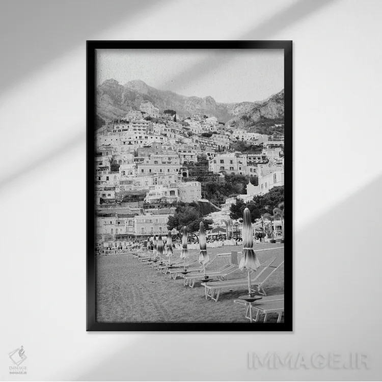 تابلو رویای چترهای ساحلی پوزیتانو دوم اثر هنر آنیتا و بلا - نمای قابدار مشکی