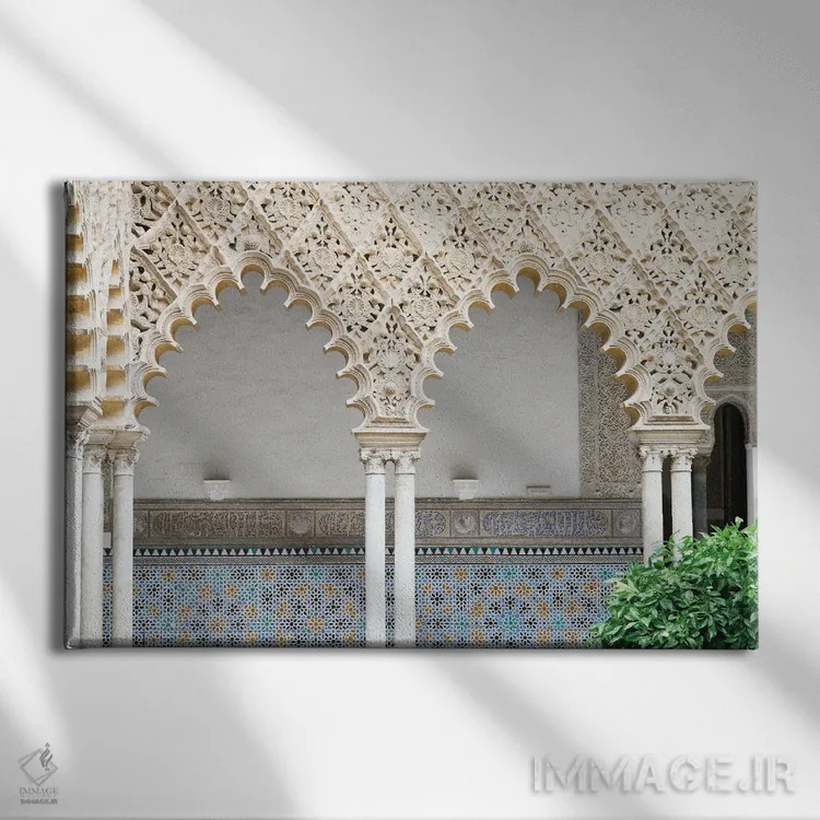 تابلو طاقهای حیاط د دونسلاس یک (سبک معماری اسپانیایی) اثر هنر آنیتا و بلا - نمای روبهرو روی دیوار