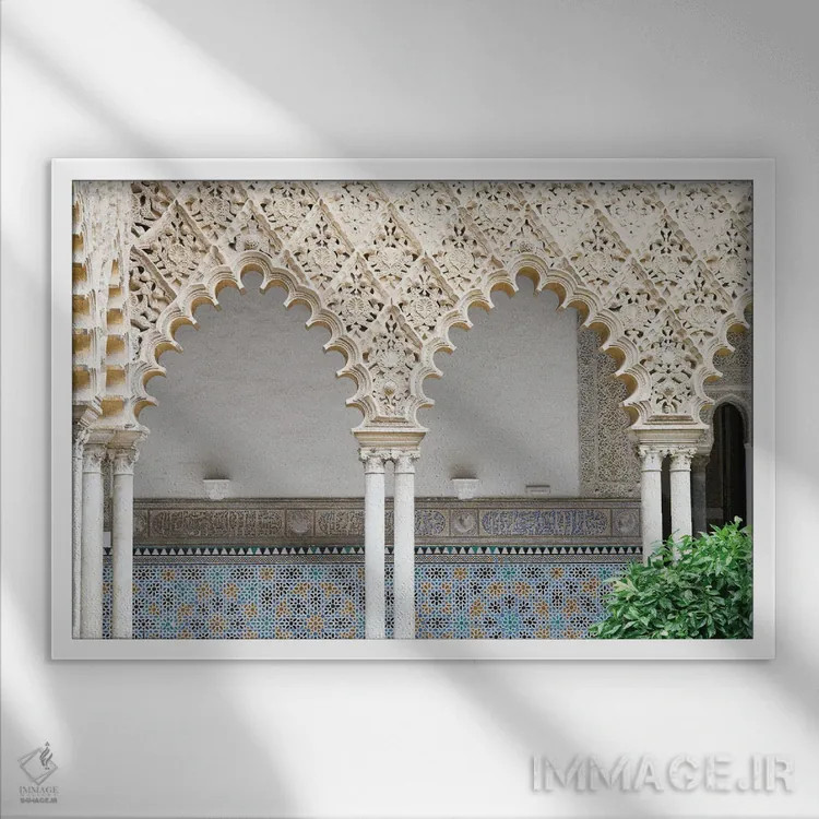 تابلو طاقهای حیاط د دونسلاس یک (سبک معماری اسپانیایی) اثر هنر آنیتا و بلا - نمای قابدار سفید