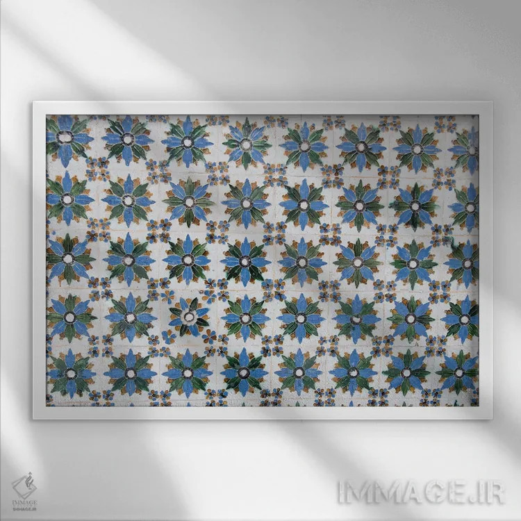 تابلو کاشیهای اسپانیایی یک اثر هنر آنیتا و بلا - نمای قابدار سفید