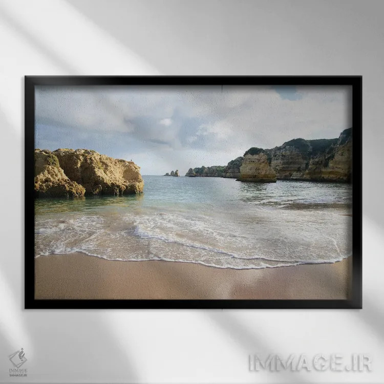 تابلو رویای ساحل پرایا دونا آنا یکم اثر هنر آنیتا و بلا - نمای قابدار مشکی