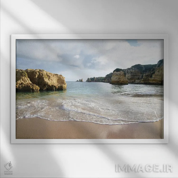 تابلو رویای ساحل پرایا دونا آنا یکم اثر هنر آنیتا و بلا - نمای قابدار سفید