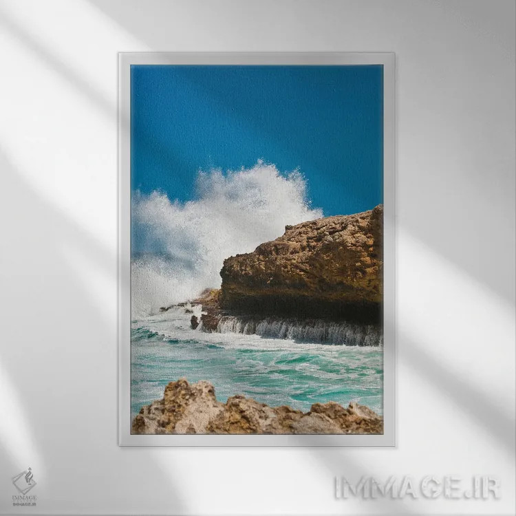 تابلو برخورد صخره مرجانی با امواج خروشان یکم اثر هنر آنیتا و بلا - نمای قابدار سفید