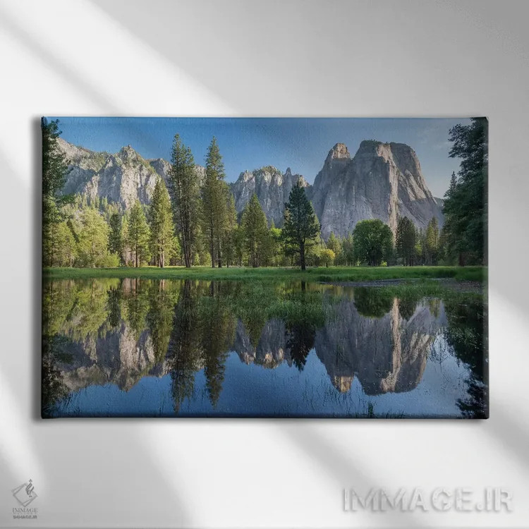 تابلو منارههای کلیسایی، یوسمیتی اثر آدام برتون - نمای روبهرو روی دیوار