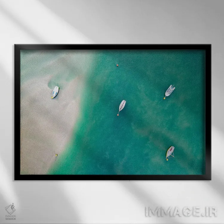 تابلو زمینگیر شده اثر آدام برتون - نمای قابدار مشکی