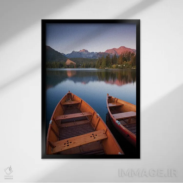 تابلو درخشش محو شونده اثر آدام برتون - نمای قابدار مشکی