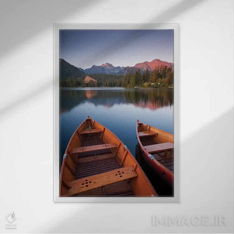 تابلو درخشش محو شونده اثر آدام برتون - نمای قابدار سفید