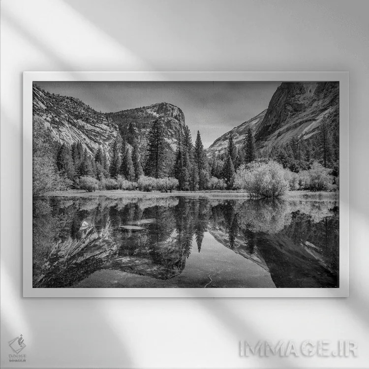 تابلو دریاچهٔ آینهای، یوسمیتی اثر آدام برتون - نمای قابدار سفید