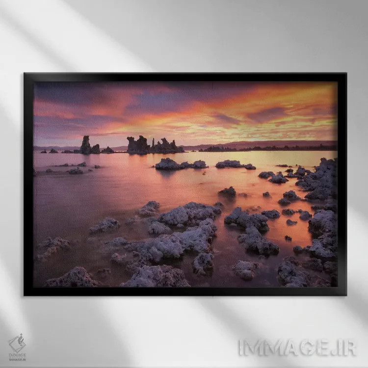 تابلو آتشهای مونو (دریاچه مونو) اثر آدام برتون - نمای قابدار مشکی