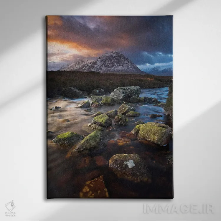 تابلو یک ویژگی اسکاتلندی اثر آدام برتون - نمای روبهرو روی دیوار