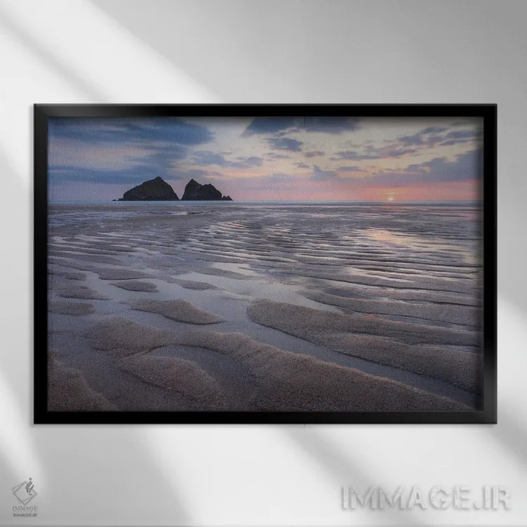 تابلو غروب جزیره اثر آدام برتون - نمای قابدار مشکی