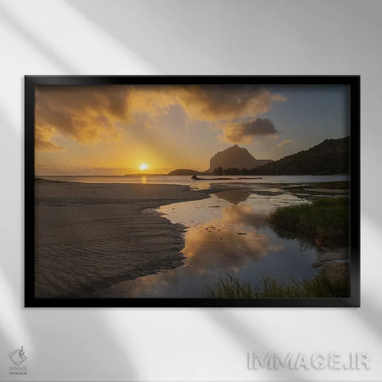 تابلو حالوهوای موریس اثر آدام برتون - نمای قابدار مشکی