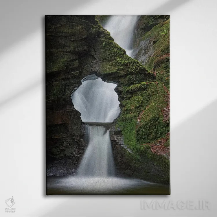 تابلو چاه مرلین اثر آدام برتون - نمای روبهرو روی دیوار