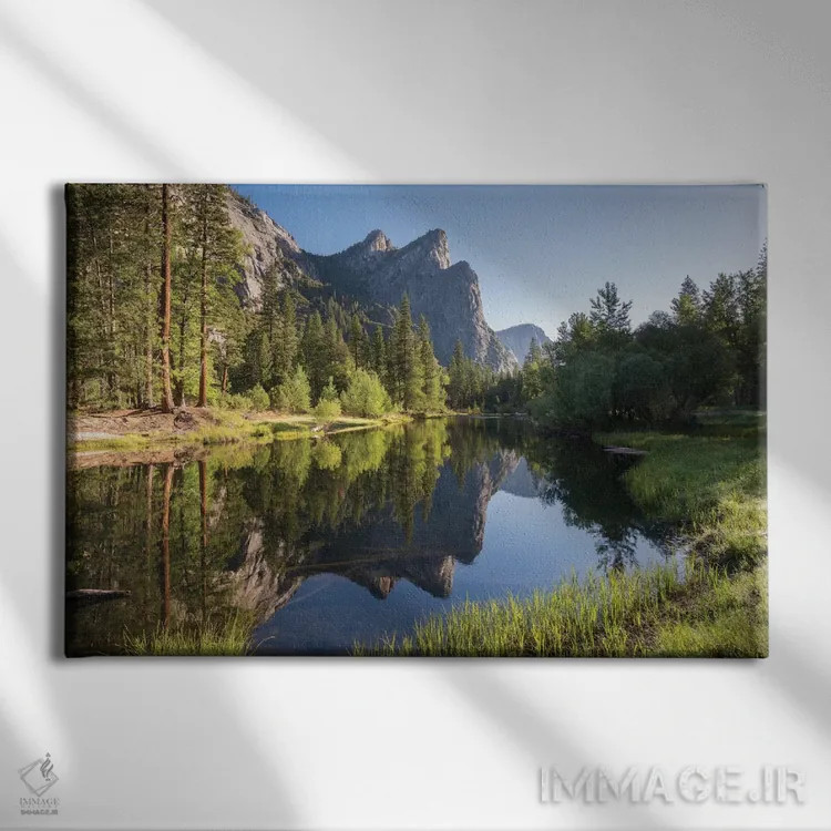 تابلو سه برادر (نام سه صخره یا قله) اثر آدام برتون - نمای روبهرو روی دیوار