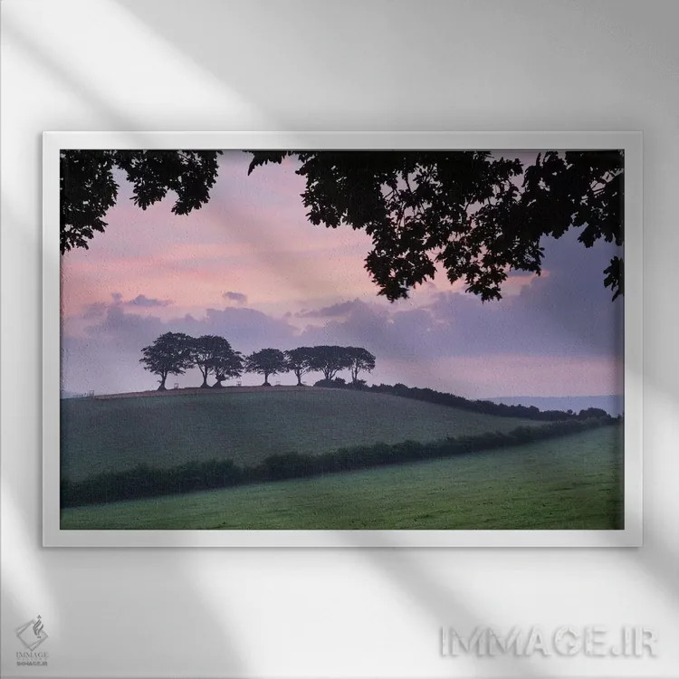 تابلو هفت خواهر (صخرههای معروف ساحلی) اثر آدام برتون - نمای قابدار سفید