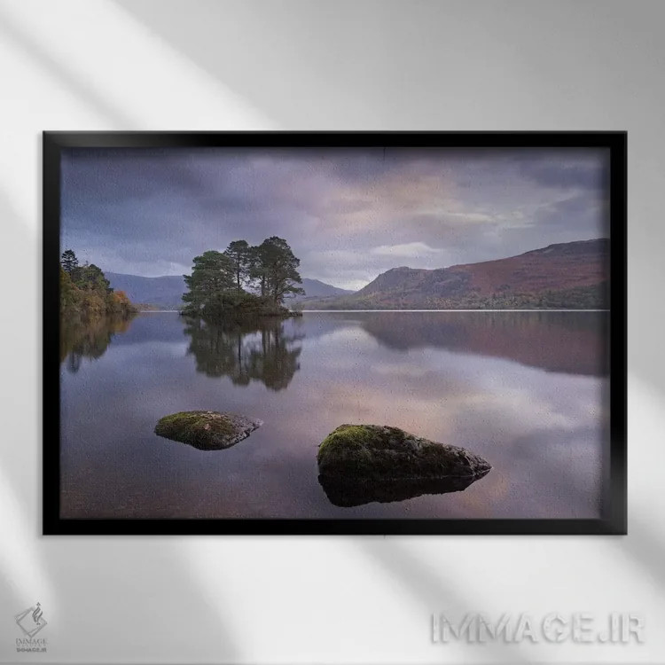 تابلو صبح آرام اثر آدام برتون - نمای قابدار مشکی