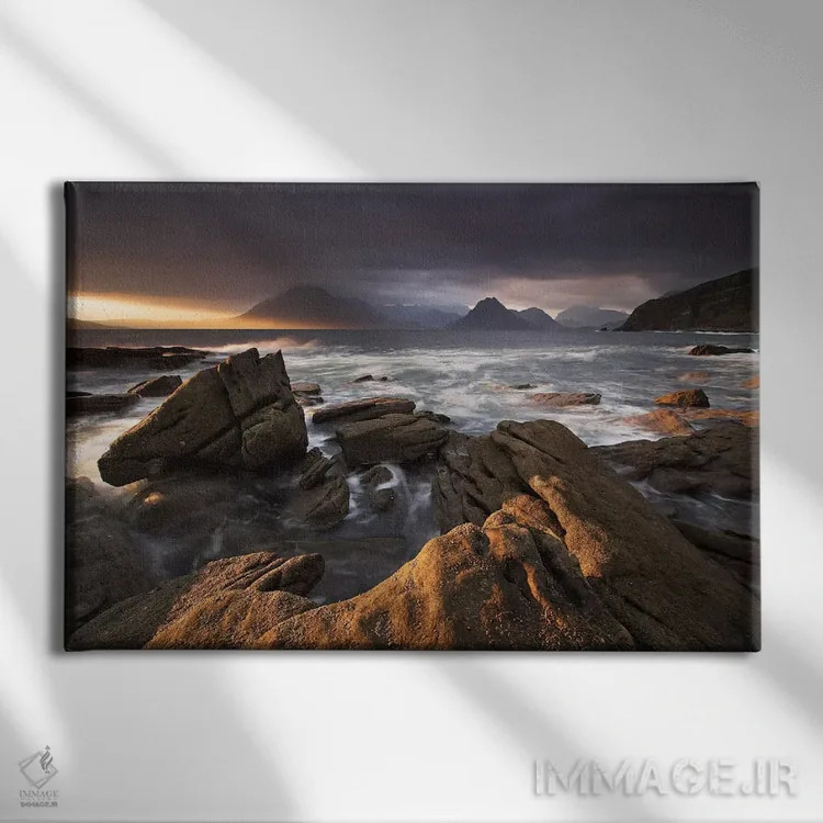 تابلو ساحل شگفتیها ۲ اثر آدام برتون - نمای روبهرو روی دیوار