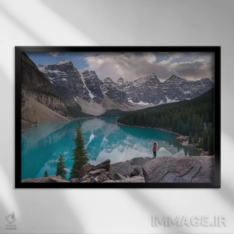 تابلو خلوتی دریاچه مورین اثر آدام برتون - نمای قابدار مشکی