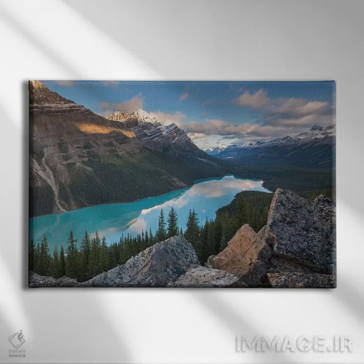 تابلو طلوع آفتاب دریاچه پیتو اثر آدام برتون - نمای روبهرو روی دیوار