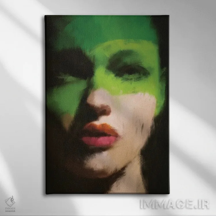 تابلو دختر سبزپوش ۲ اثر اندرو ام بارلو - نمای روبهرو روی دیوار